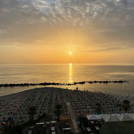 Il Balcone Sul Mare Apartment Porto Recanati Exterior photo